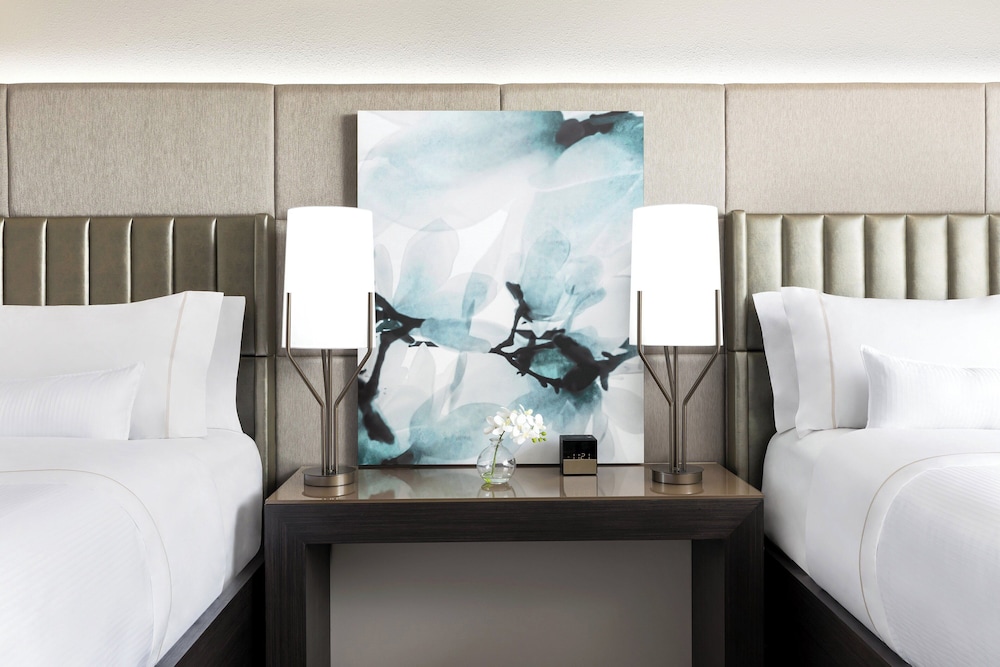 Superior Room, 2 Queen Beds, City View - Photo 3