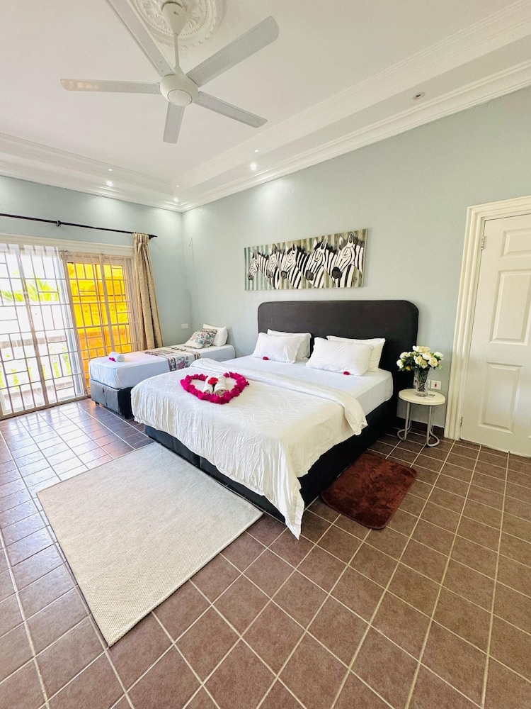 Family Apartment, Balcony, Garden View