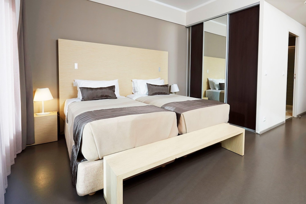Deluxe Twin Room photo 3