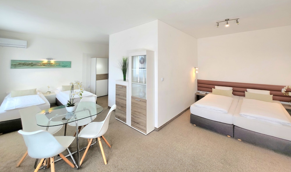 Quadruple Room photo 1