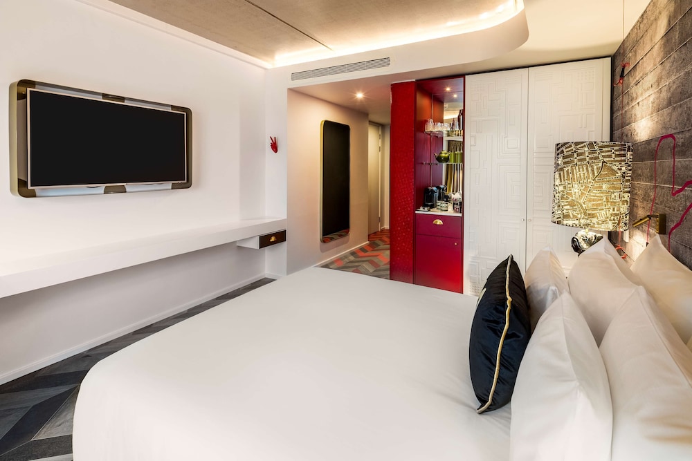 nhow Deluxe room (Extra Bed 3 Adults) photo 2