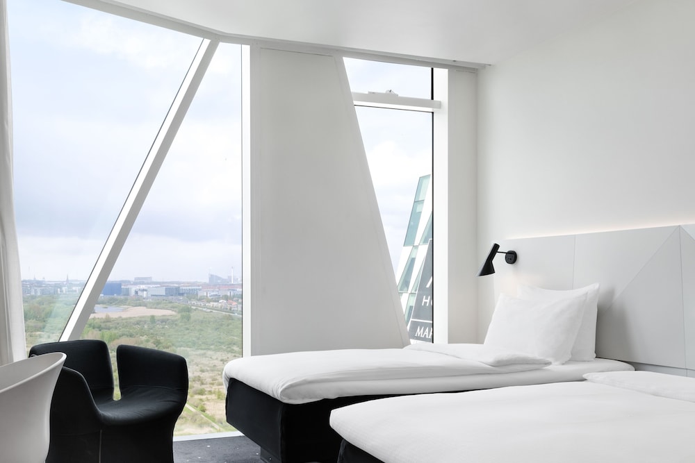 Room, 2 Twin Beds, City View - Photo 7