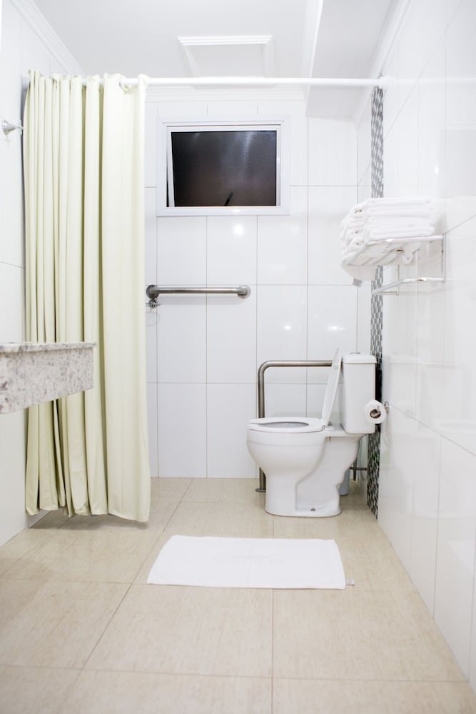Quintuple Room - Photo 17