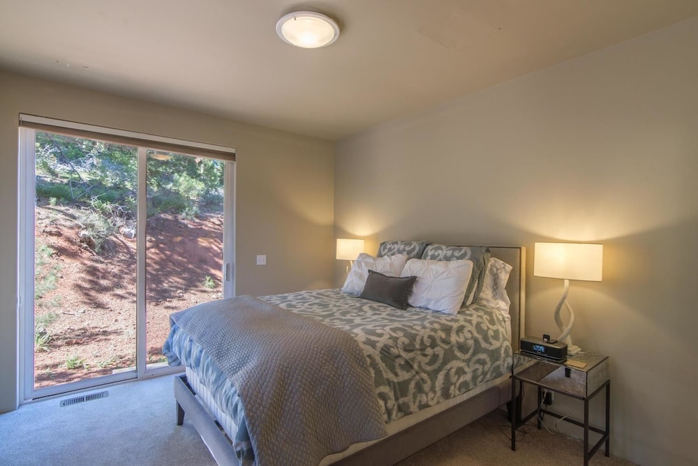 Comfort House, 4 Bedrooms, Mountainside photo 3