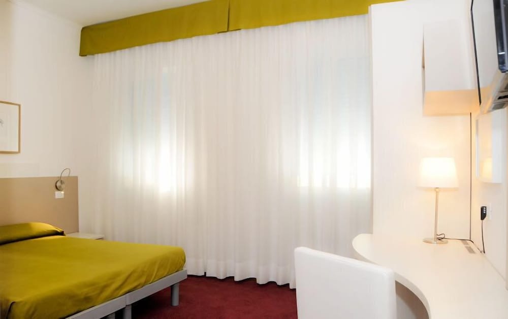 Classic Double Room - Photo 3