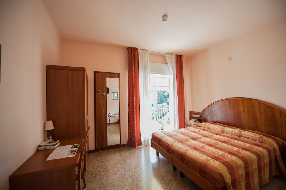 Double Or Twin Room, Balcony photo 1