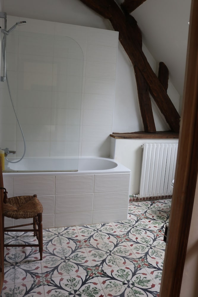 Deluxe House photo 2