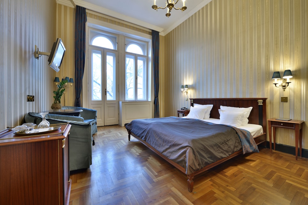 Boutique Double Room - Photo 7