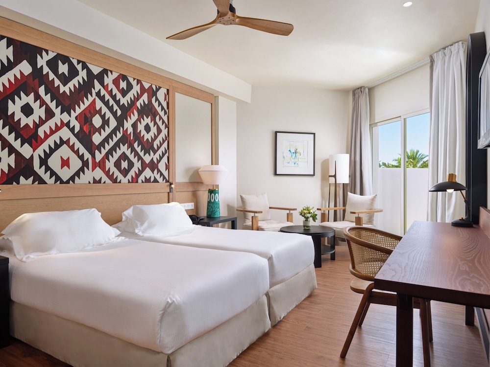 Superior Double Room (2 Adults) - Photo 1
