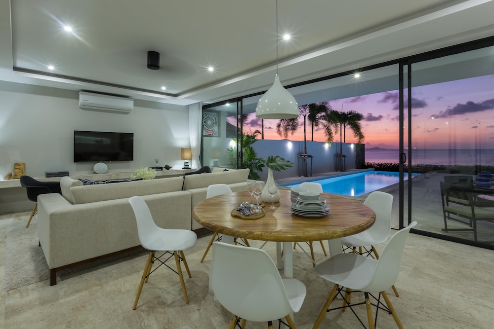2 Bedroom Beachfront Pool Villa & Cinema - Photo 26