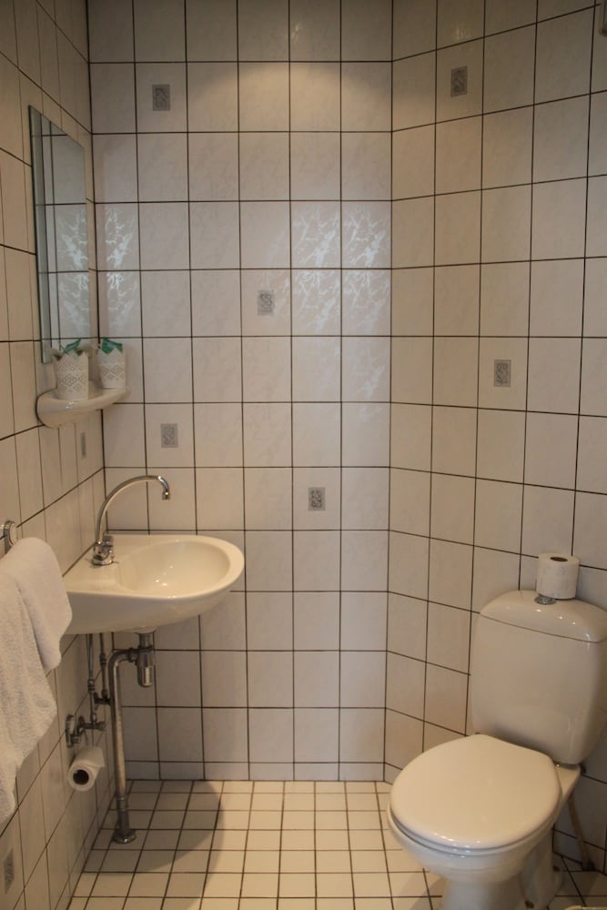Basic Room photo 3