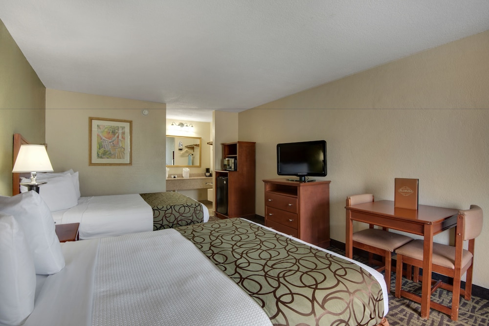 Room, 2 Queen Beds, Non Smoking, Ocean View photo 3