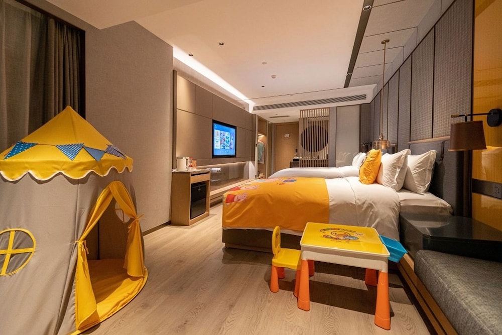 Family Twin Room, City View