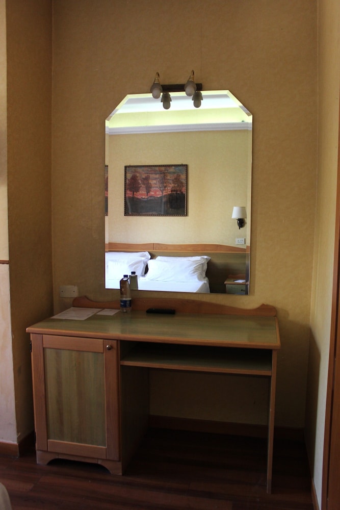 Classic Double Room photo 3