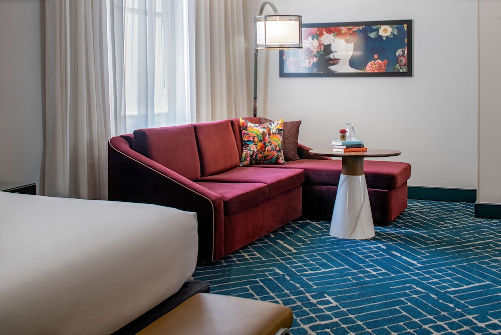 Suite, 2 Queen Beds (Petite) - Photo 6