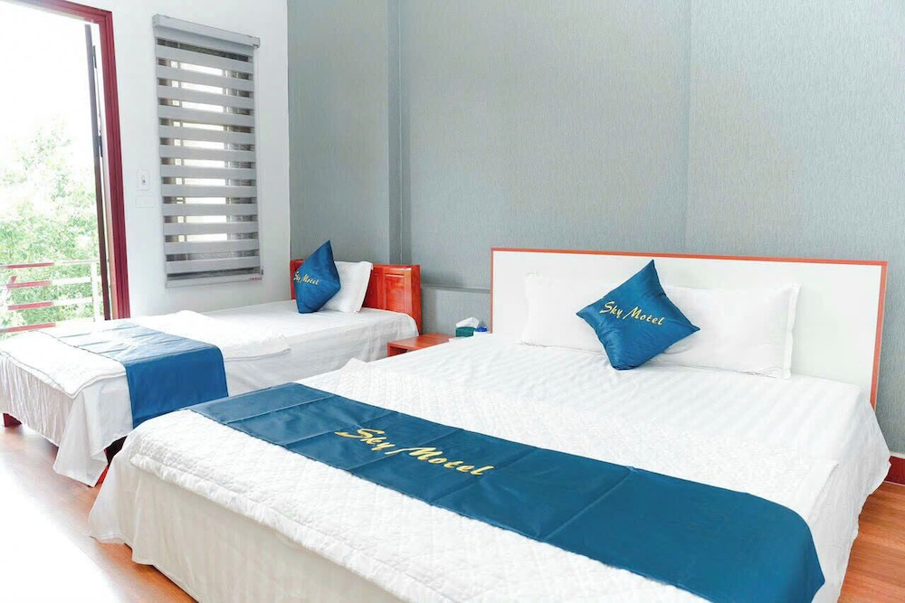 Basic Triple Room, Balcony, City View photo 3
