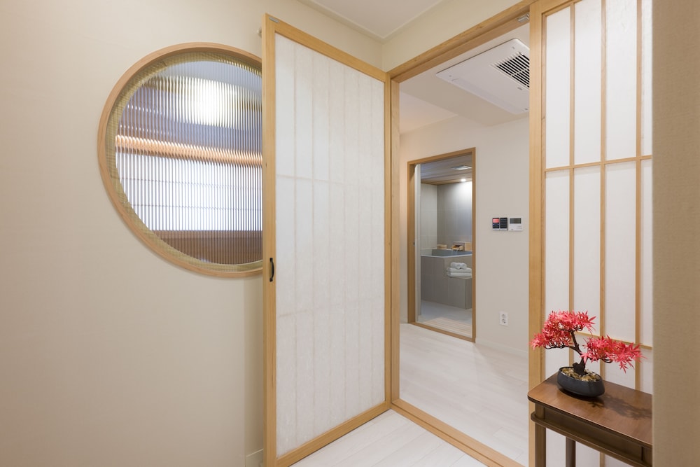 Private Double Room - Photo 13