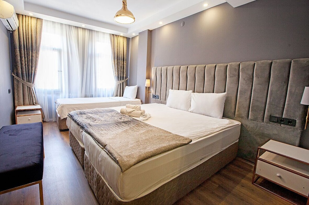 Economy Double Room photo 2