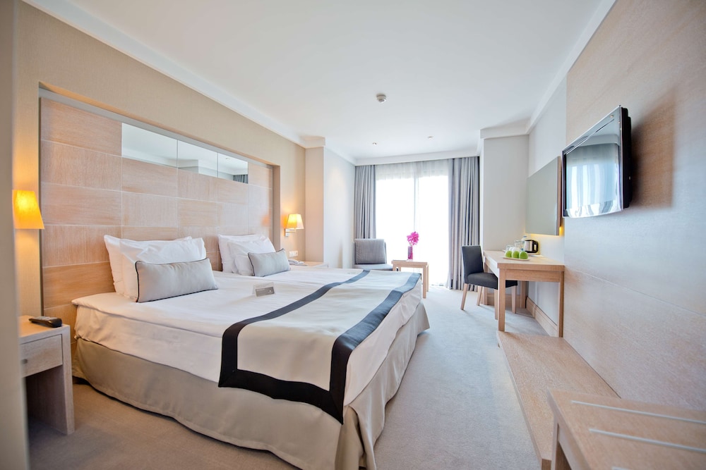 Room, 1 Double Bed, Non Smoking - Photo 1