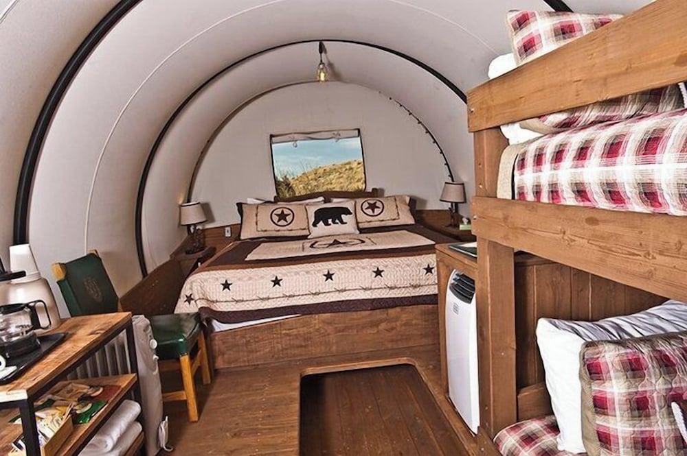 Room, Multiple Beds (CampConestogaCoveredWagon, bunk beds) photo 2