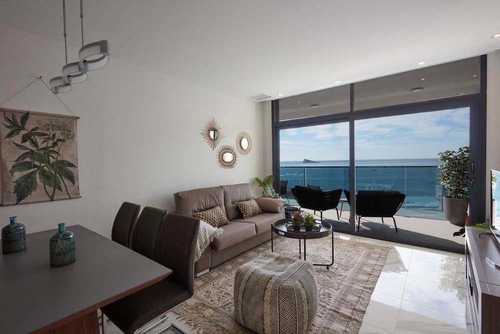 Apartment, 3 Bedrooms, Terrace, Sea View