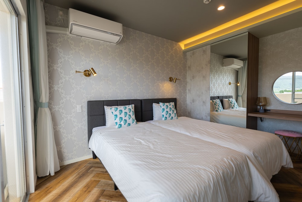 Penthouse, Non Smoking, Private Bathroom, Up to 6 Guests, 3LDK photo 2