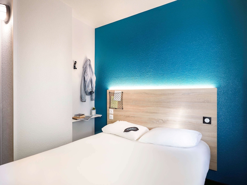 Room, 1 Double Bed, Private Bathroom (Cabrio) photo 1