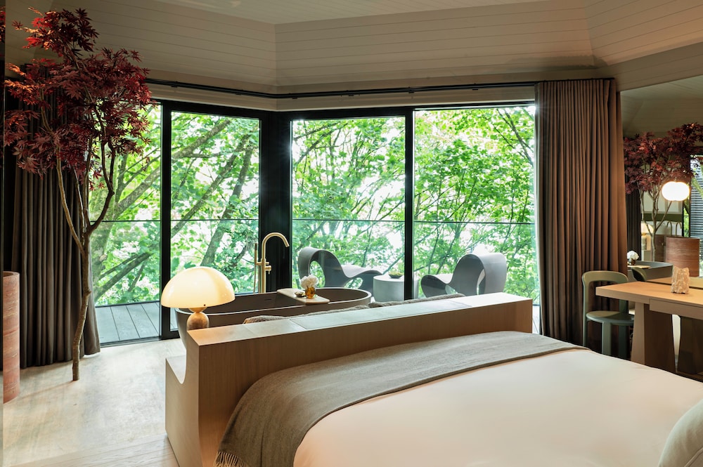 Signature Room