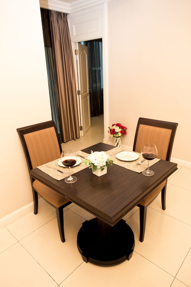 Deluxe Double Room, Pool View photo 2
