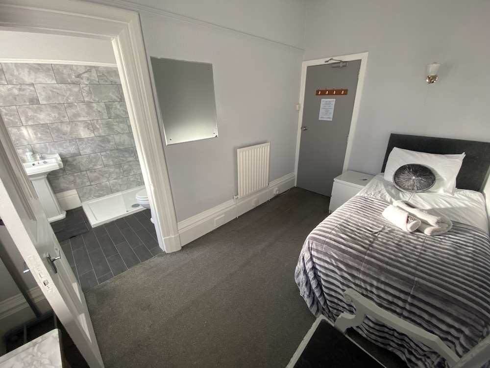 Room 7 photo 1