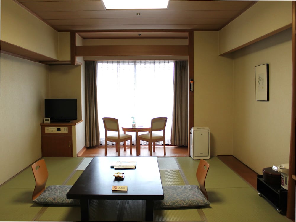 Standard Japanese Room, Non Smoking, Mountain View - Photo 9