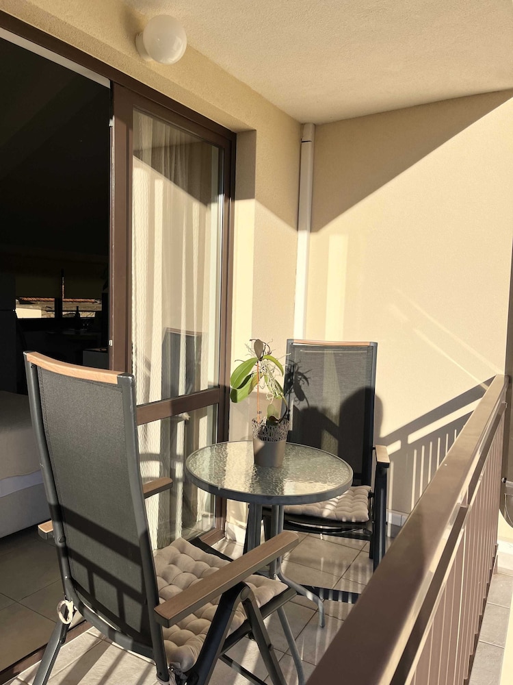 Studio (Studio Apartment with Balcony and Sea) photo 3