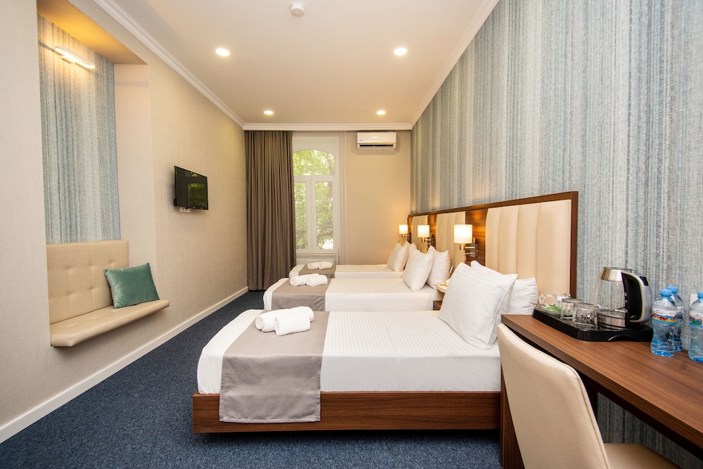 Triple Room photo 2