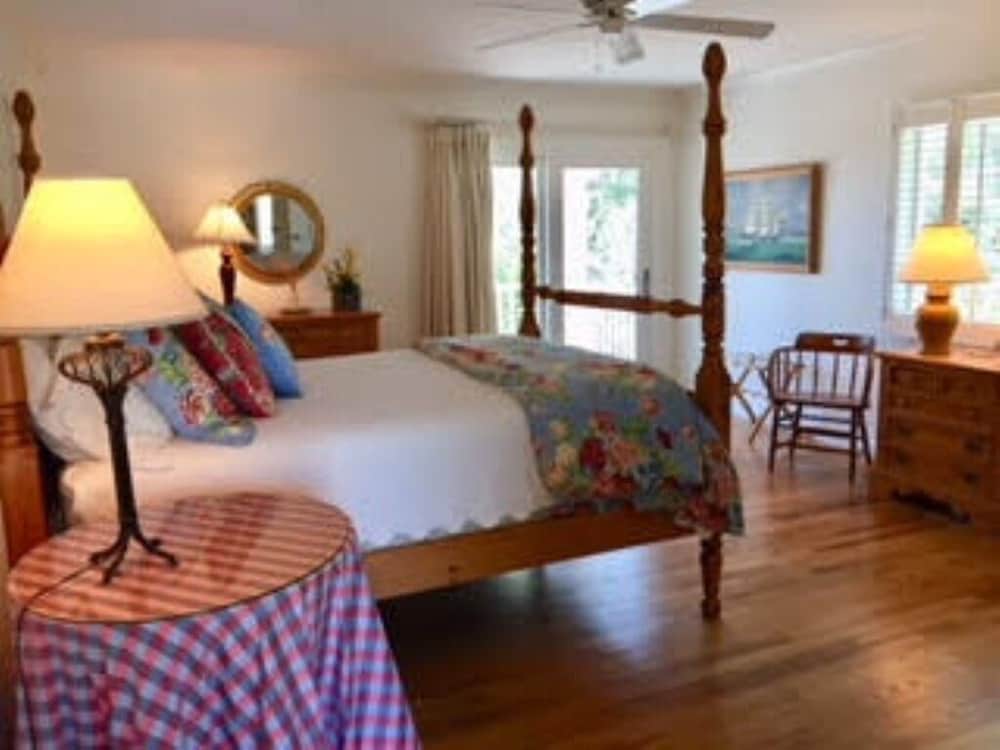 House, Multiple Beds (The Bay) photo 1