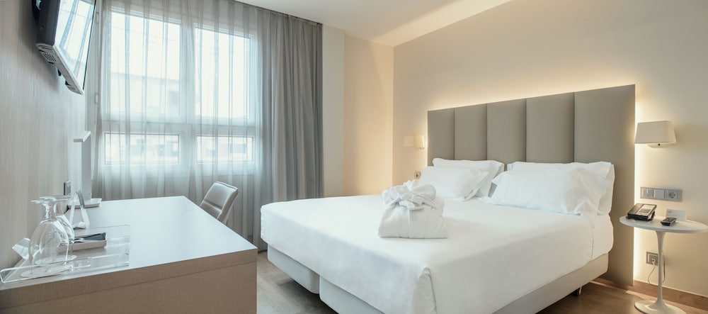 Superior Double Room, City View - Photo 1