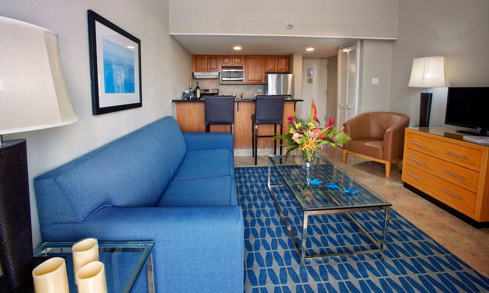 Suite, 1 Bedroom, Pool View