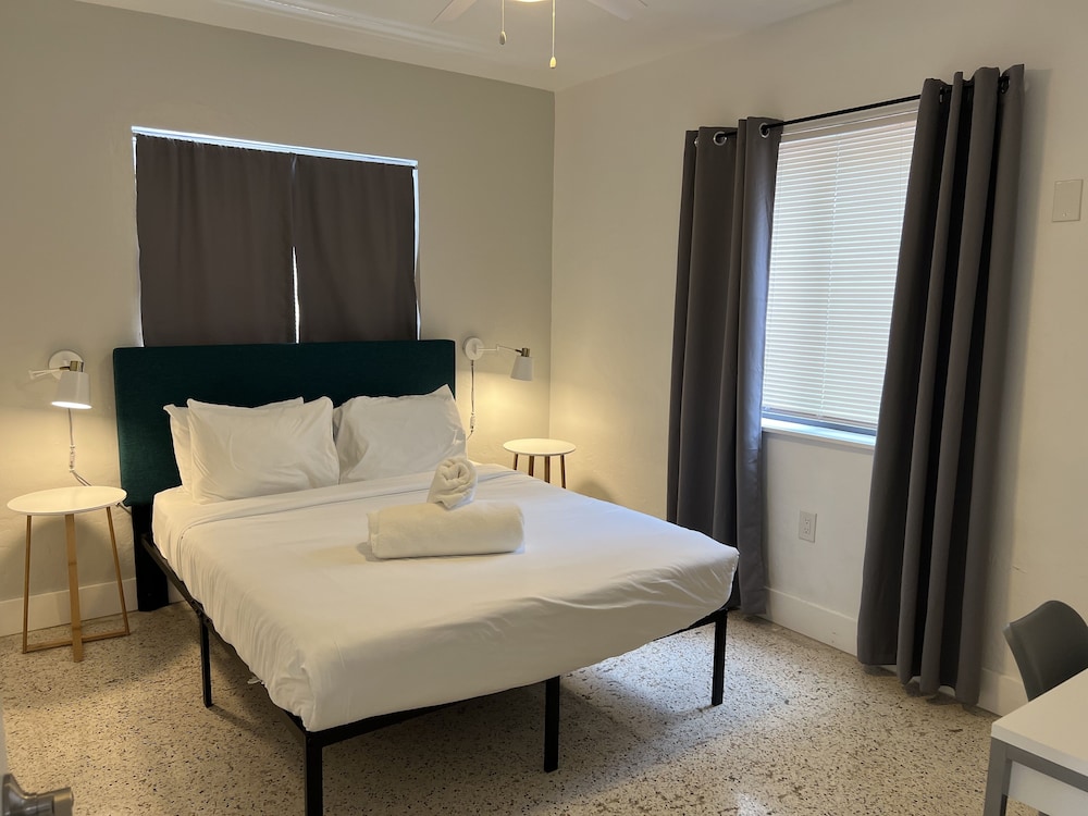 EatRestPlay Two Bedroom Sleeps 5