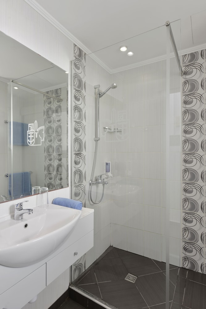 Family Apartment, 1 Bedroom, Garden View - Photo 12