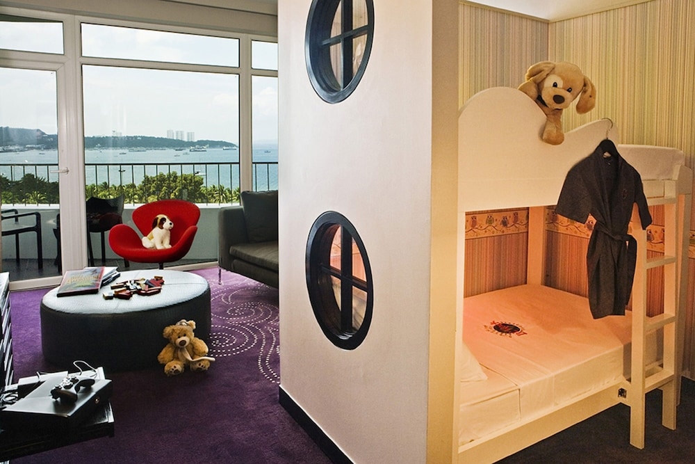 Silver Suite Family with Sea View - Newly Renovated