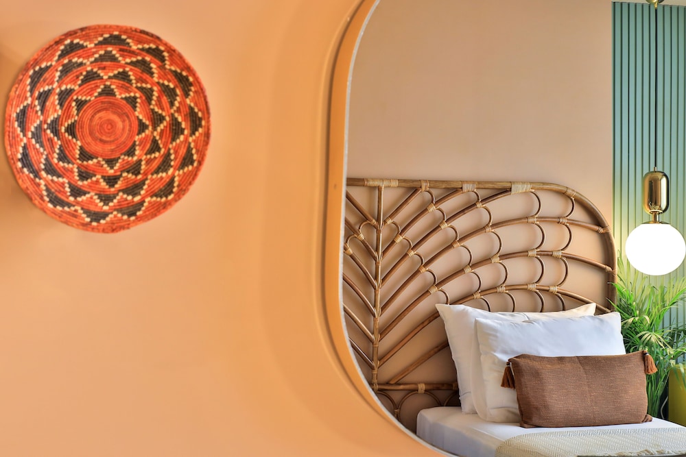 Deluxe Room, Balcony - Photo 16