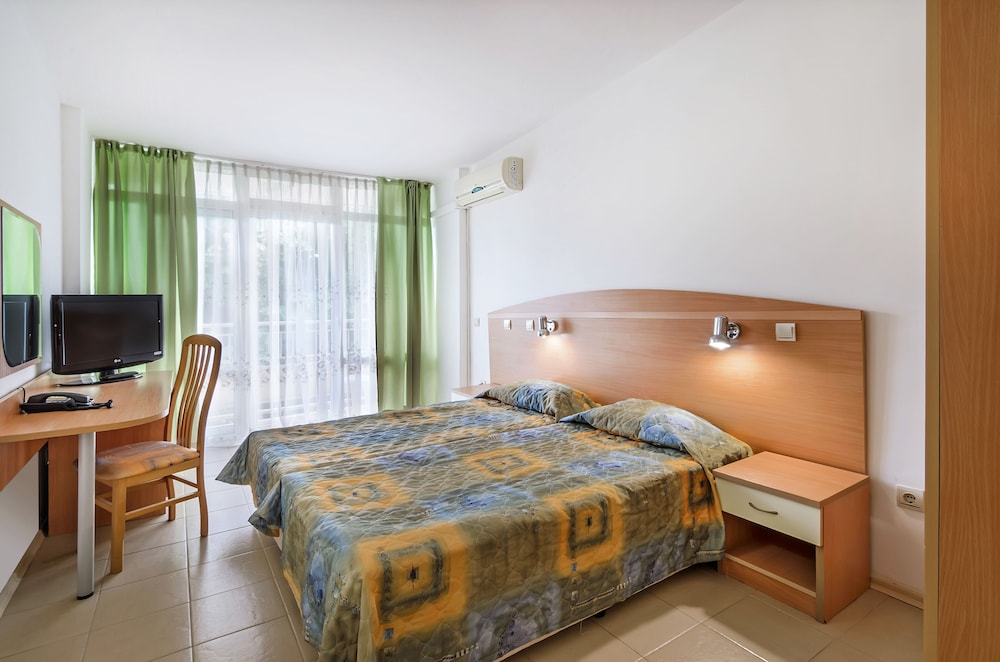 Standard Twin Room (2+1) photo 1
