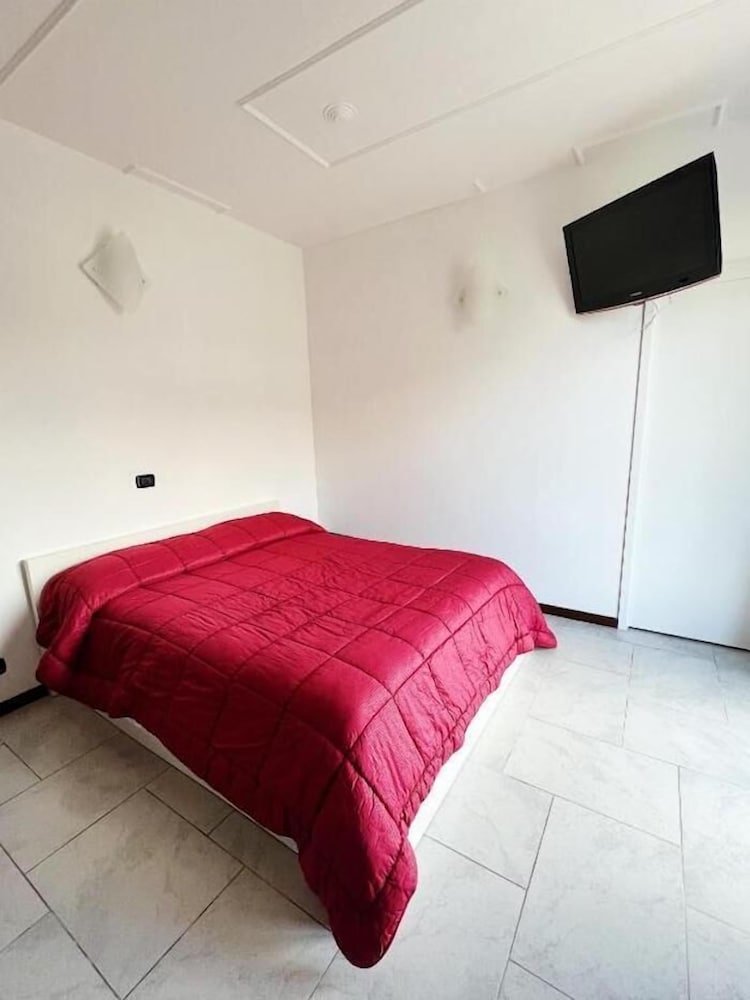 Standard Room, 1 Double Bed photo 2