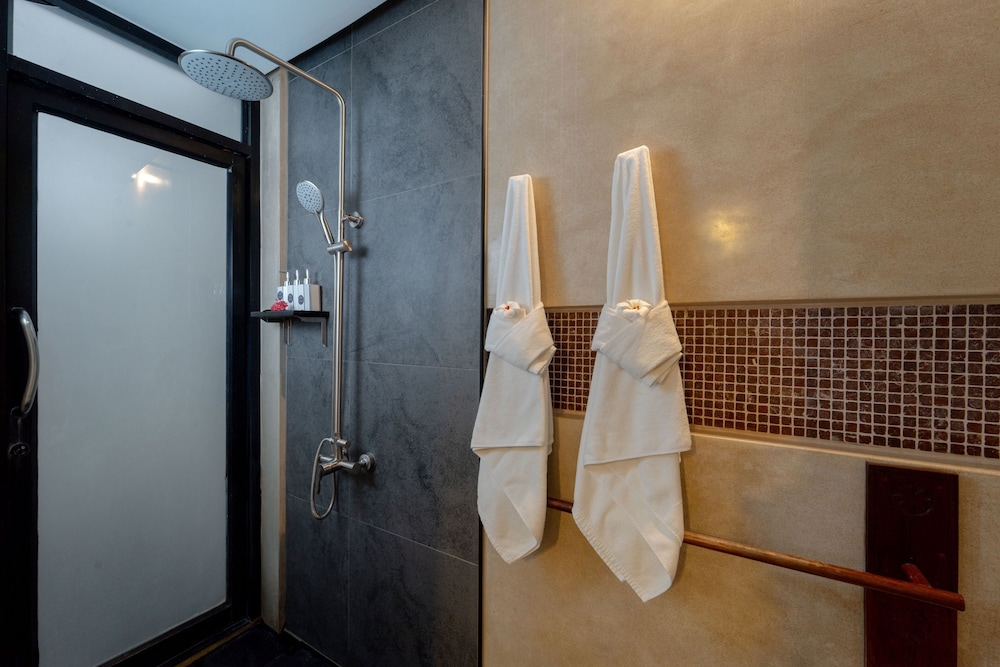 Plunge Pool Suite - Photo 6
