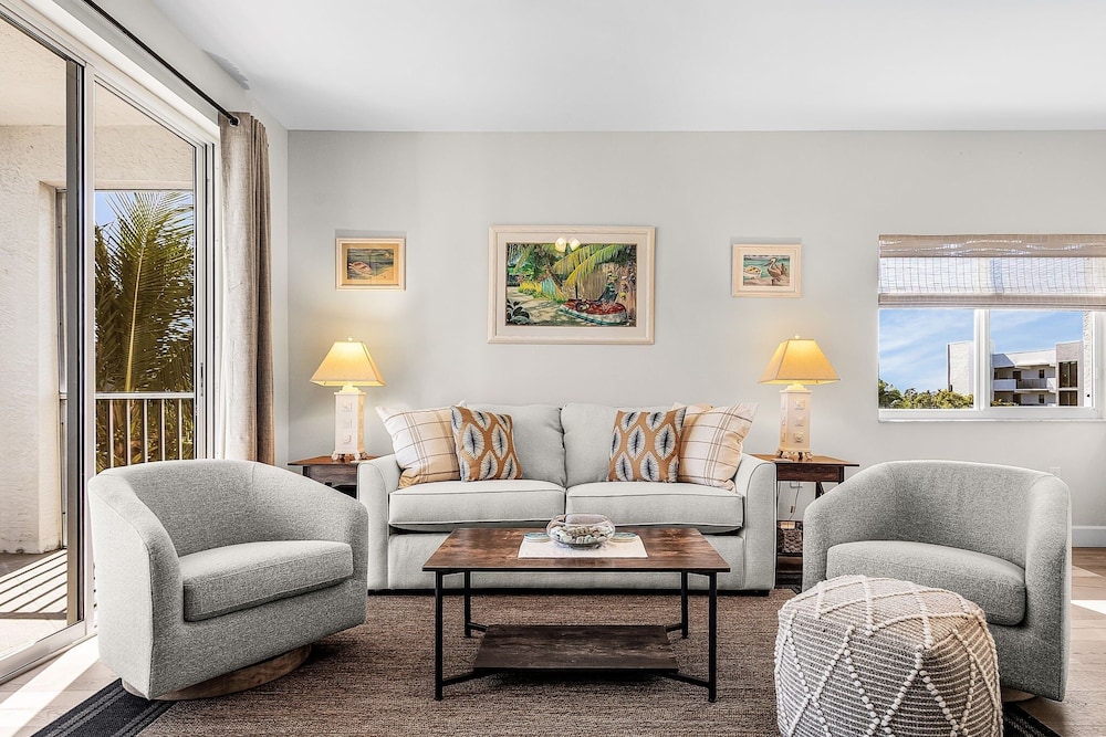 Condo, 2 Bedrooms