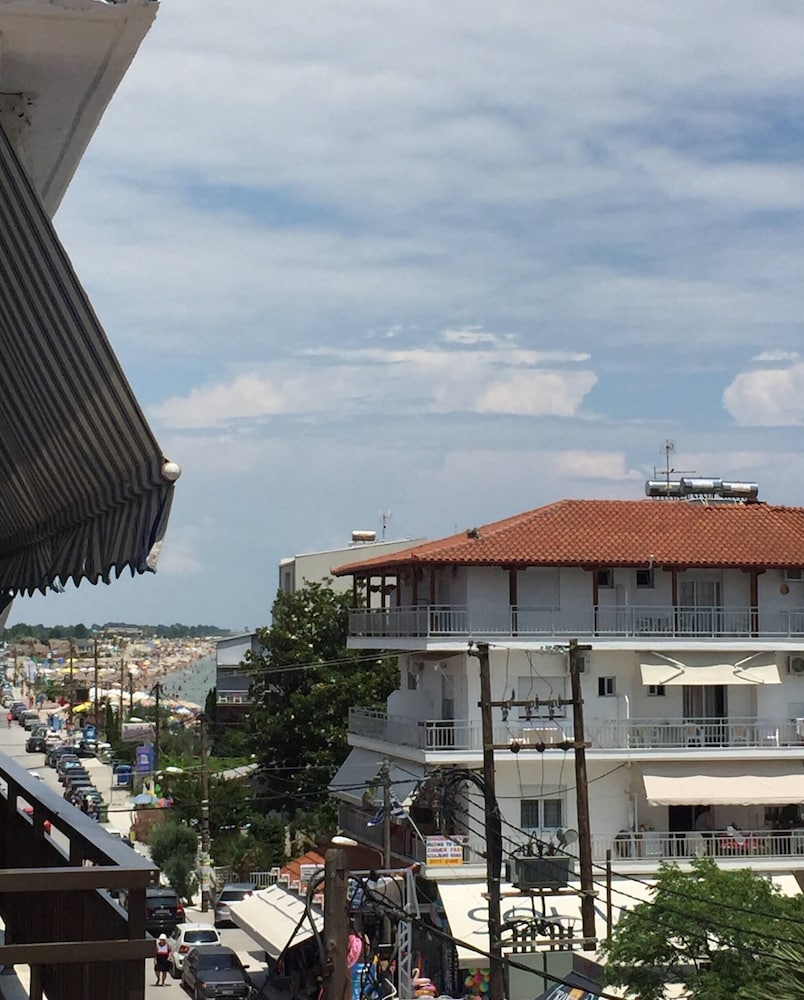 Apartment, 2 Bedrooms, Balcony, City View photo 2