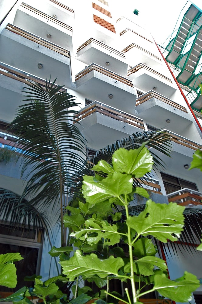 Traditional Studio, Balcony, Garden View - Photo 16