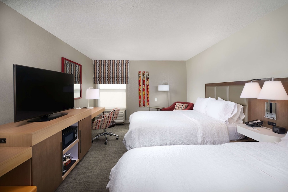 Room, 2 Queen Beds, Non Smoking - Photo 1