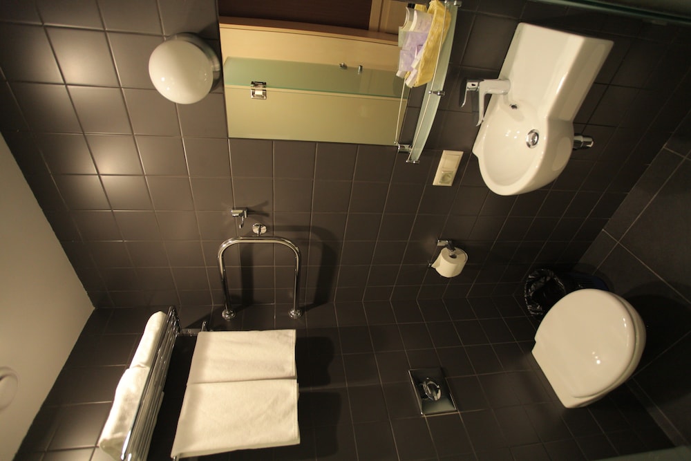 Standard Double or Twin Room photo 2