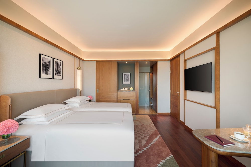 Grand Suite, Jetted Tub (Luxury)