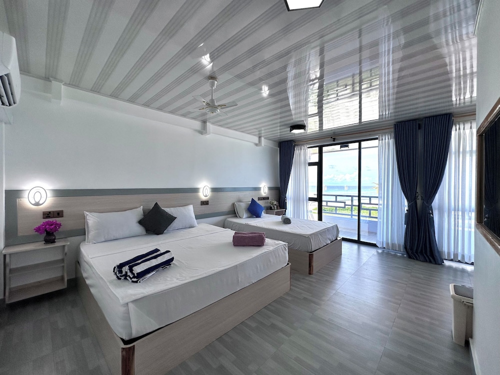 Deluxe Triple Room - Photo 3